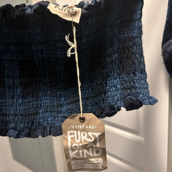 First of a kind cropped flannel - Picture 2 of 2